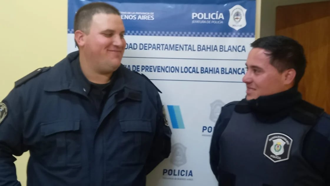 Bahía Blanca: policías reanimaron a un bebé en un colectivo