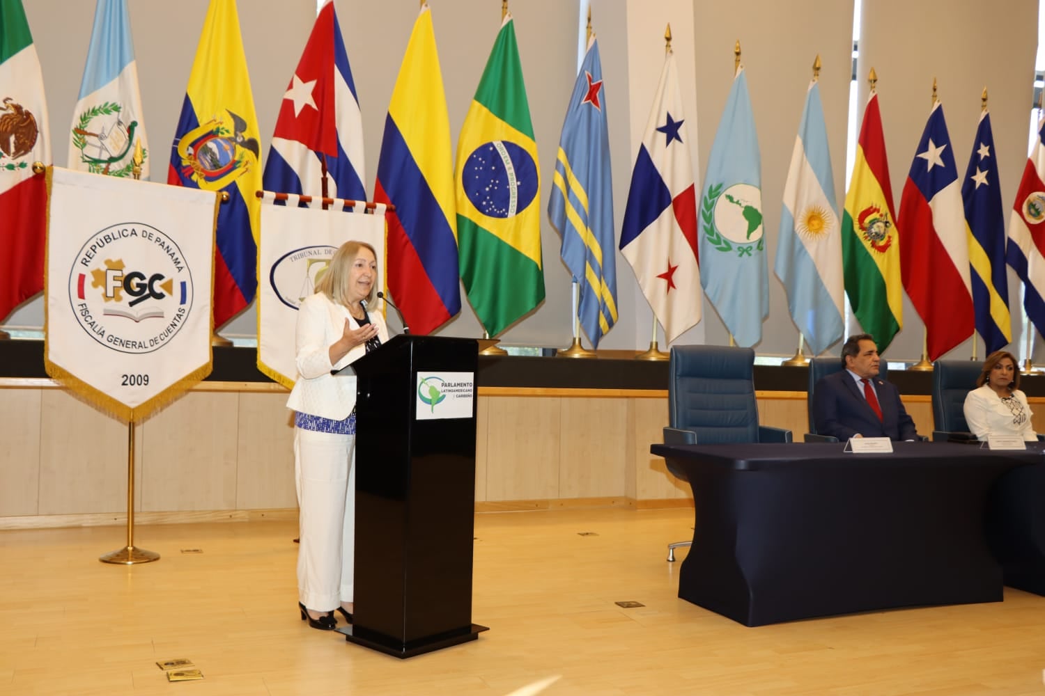 La senadora Giacoppo dejó inaugurado el Congreso Internacional de Jurisdicción de Cuentas en el Parlatino, en Panamá.