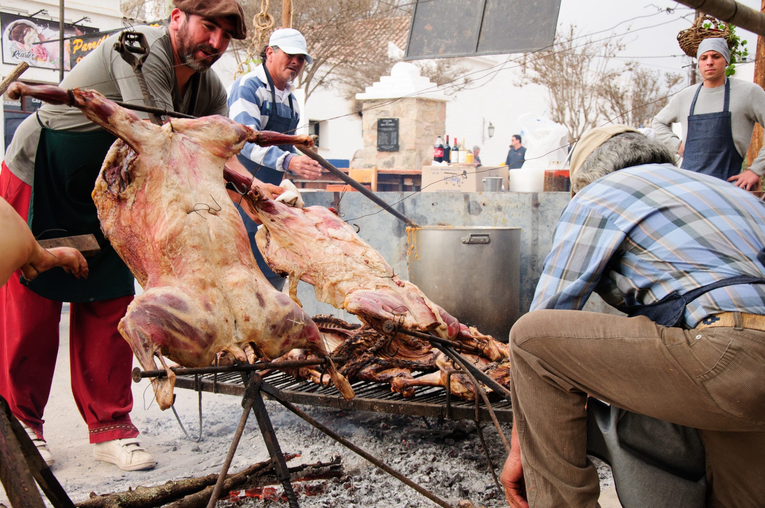 Cabrito a la leña, uno de los platillos del evento.