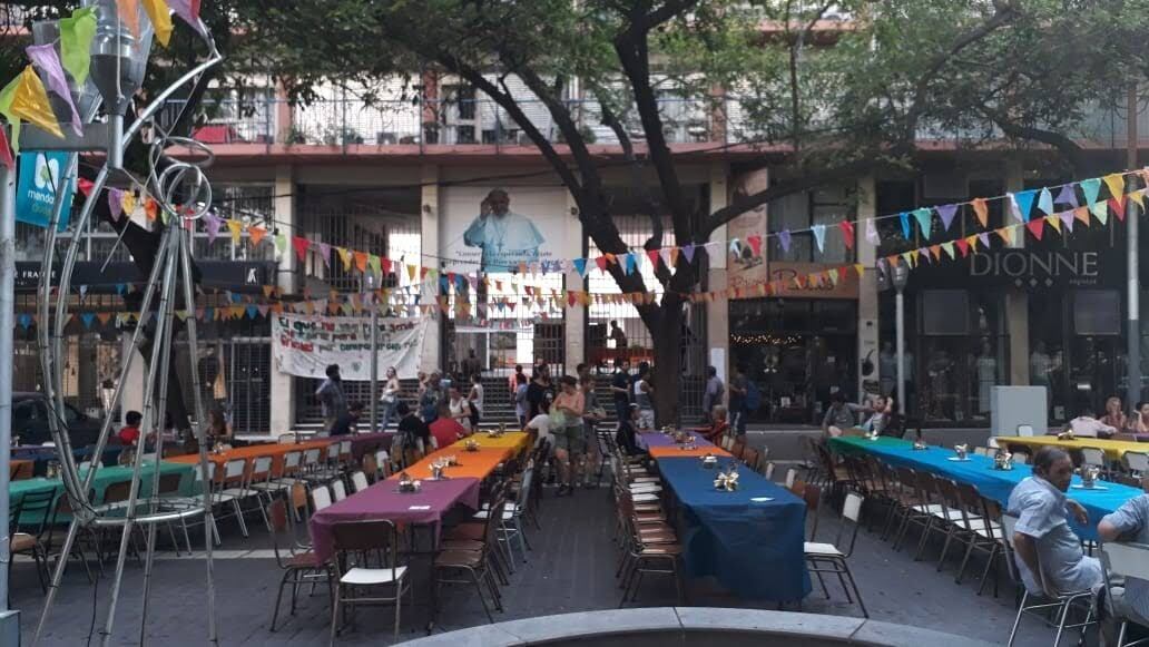 Fundación Puente Vincular vuelve a compartir la cena de Navidad con personas en situación de calle y necesita la ayuda de todos los mendocinos.