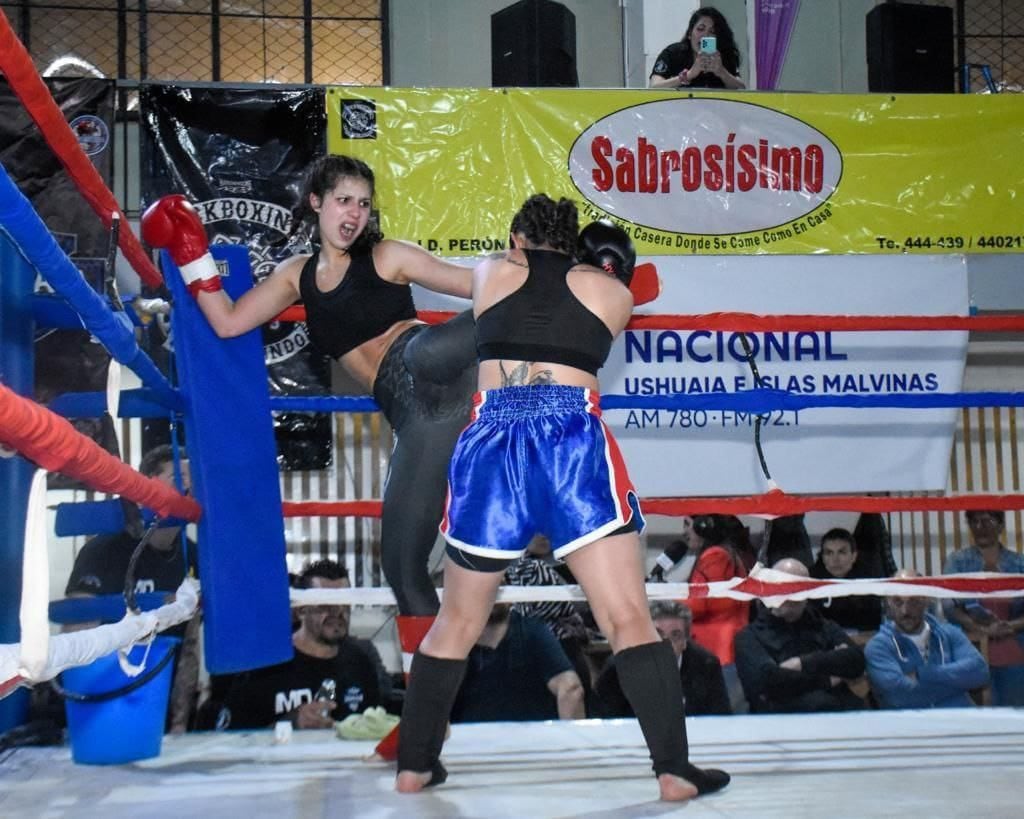 Nair "La Pantera" Loreiro luchó en el ring junto a Yamila Tévez.