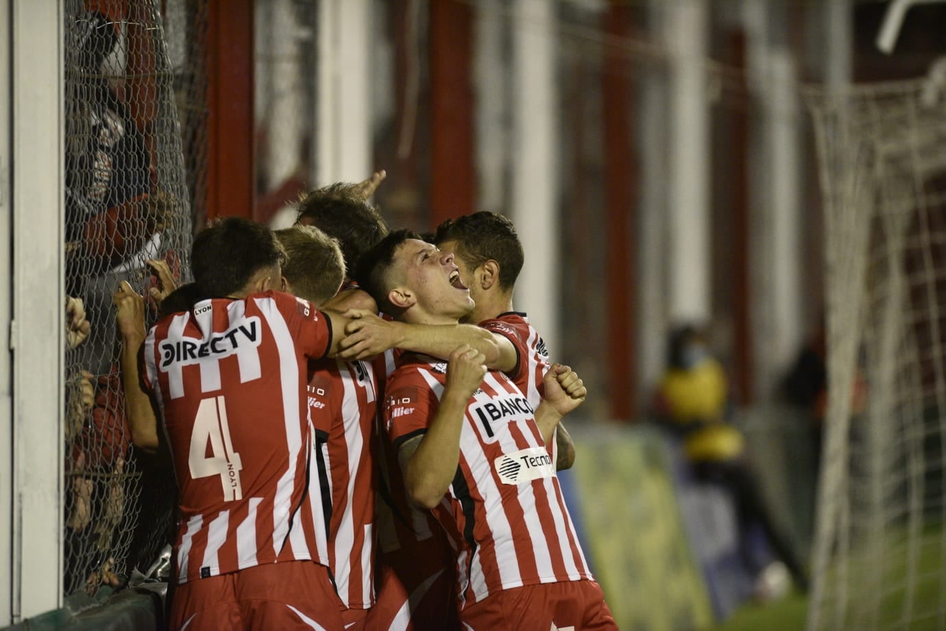 El golazo del pibe Liendo. De lo poco positivo en otra actuación para el olvido de Instituto (Facundo Luque)