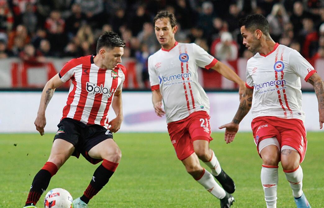 Estudiantes le gana 1-0 a Argentinos y se mete en las semifinales.