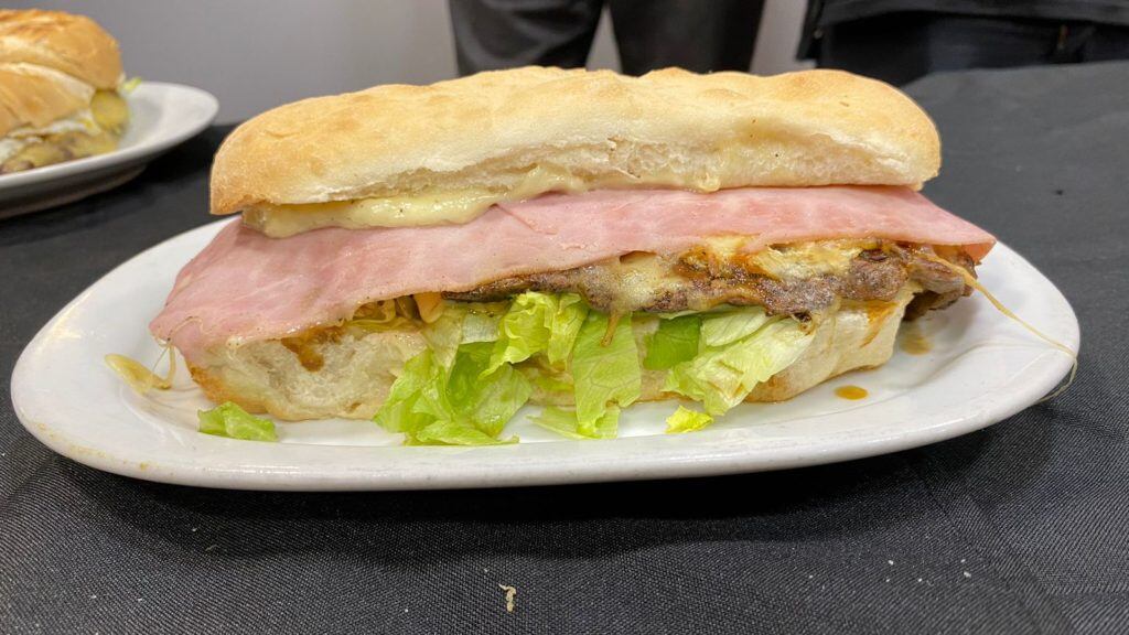 Lomito Tradicional.