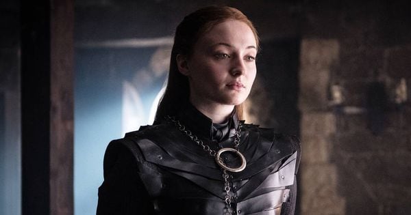 Sophie Turner en el papel de "Sansa Stark".