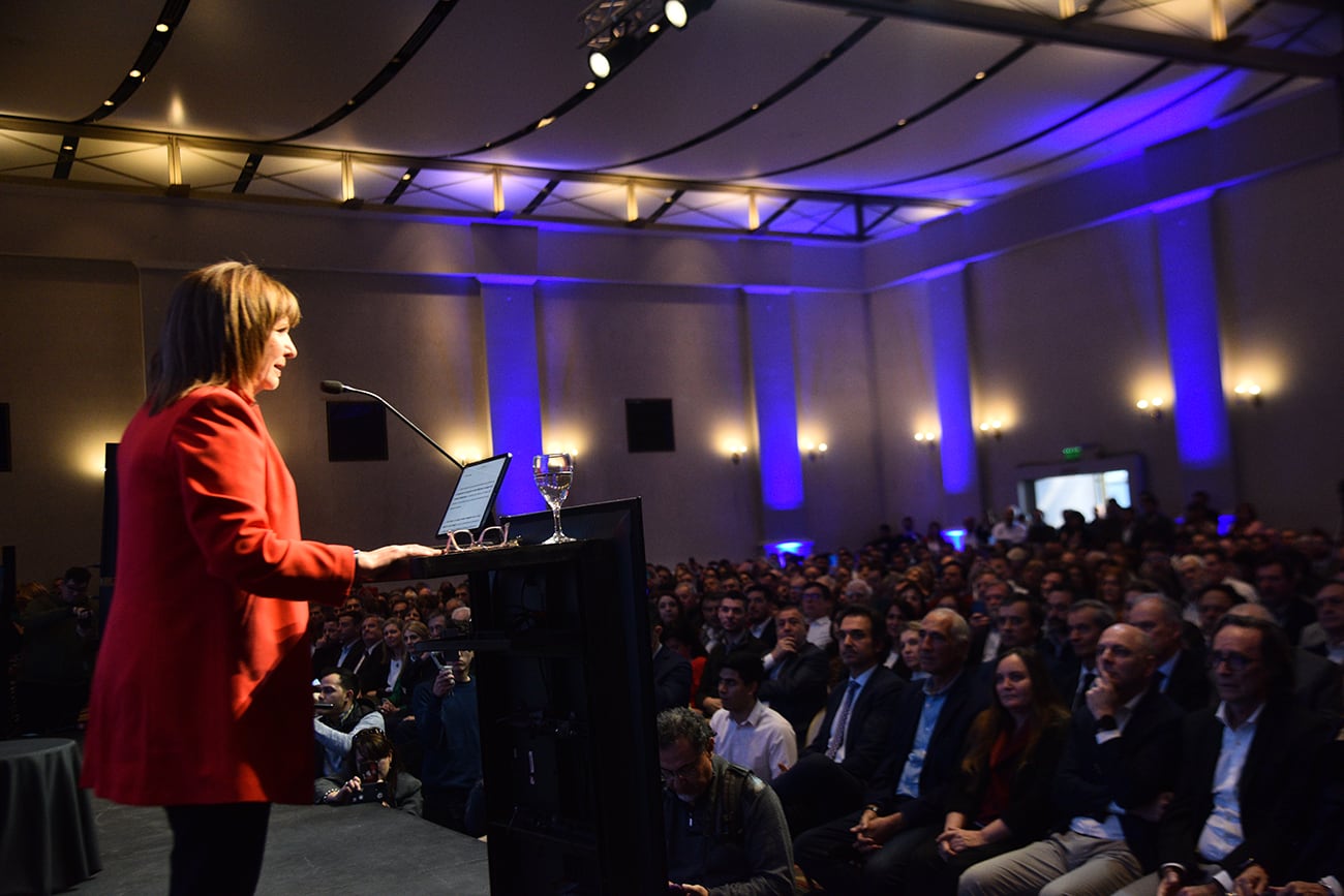 Patricia Bullrich presenta a Carlos Melconian como su referente en economía. (Pedro Castillo / La Voz)