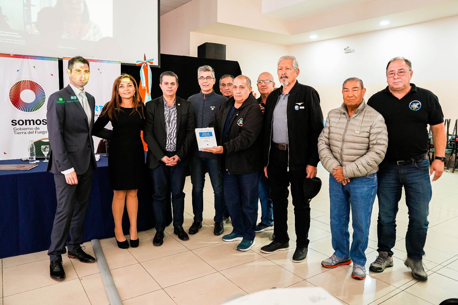 Presentaron el libro “Tratado del Derecho Antártico”