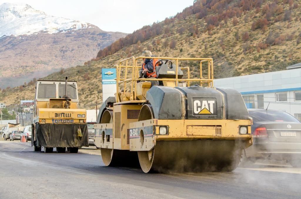 Ushuaia: se repavimentó la avenida Héroes de Malvinas