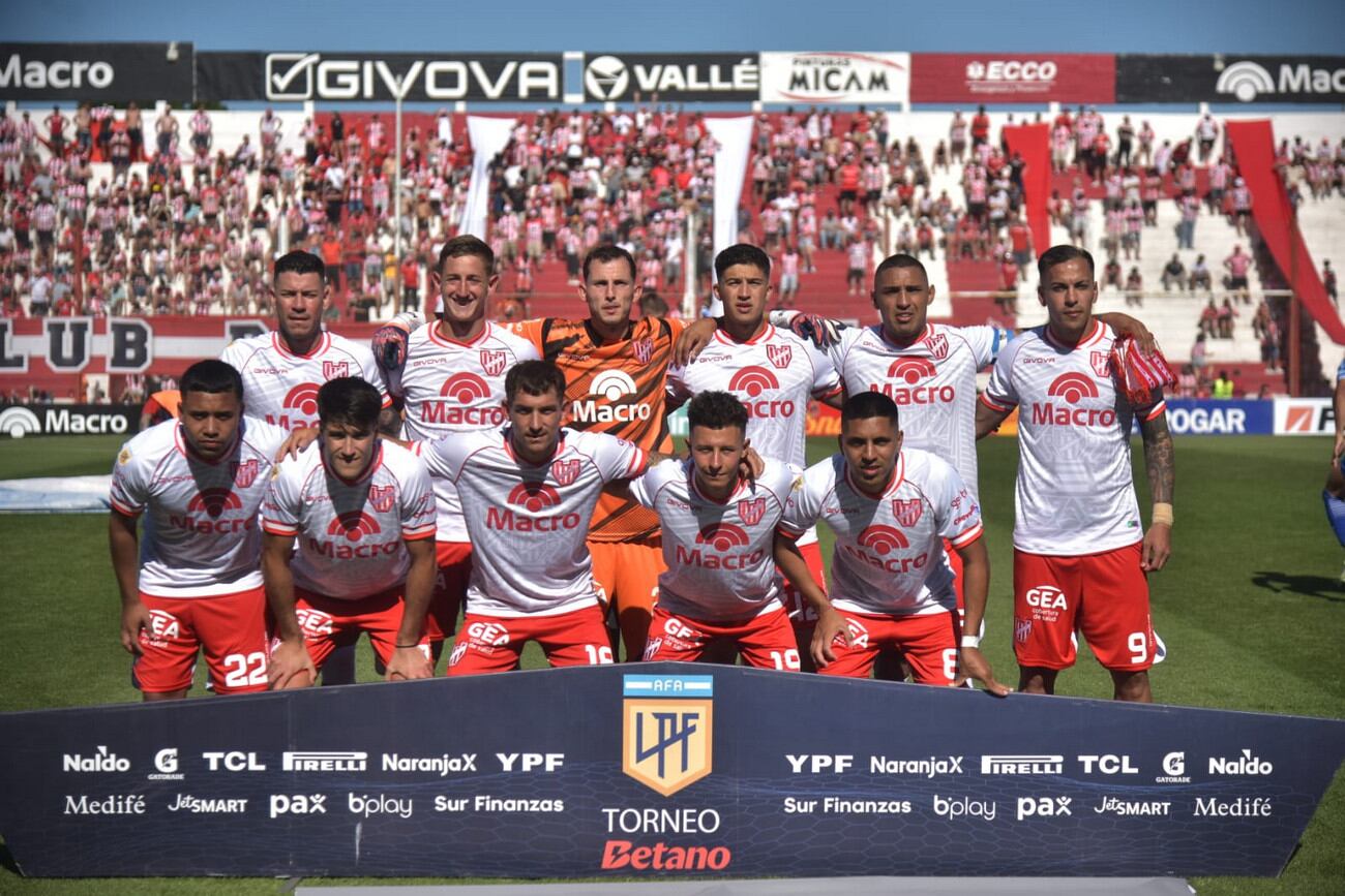 Instituto recibe a Godoy Cruz de Mendoza en el Monumental de Alta Córdoba.  (Facundo Luque / La Voz)