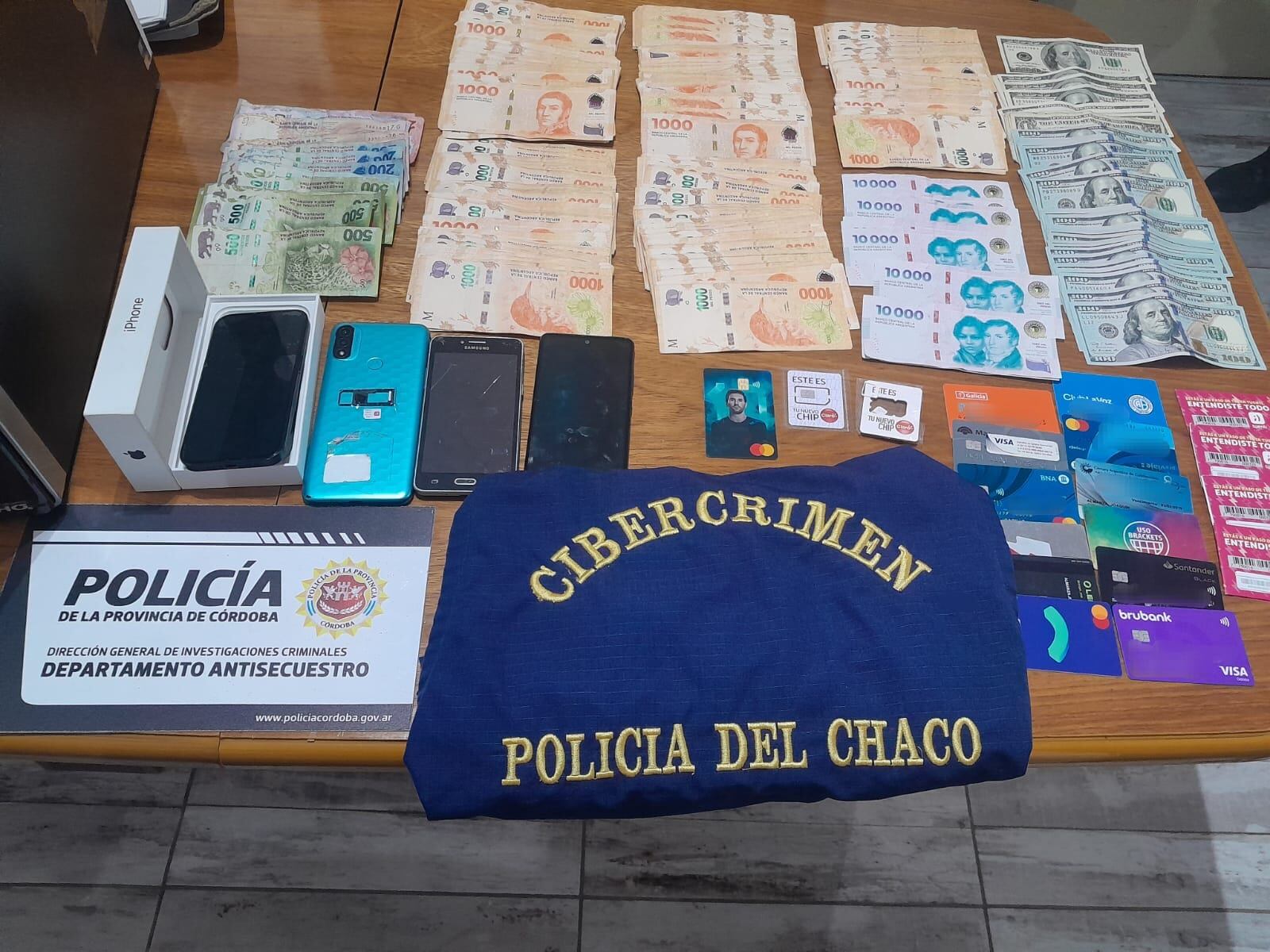 El operativo culminó con tres sujetos detenidos en Córdoba.