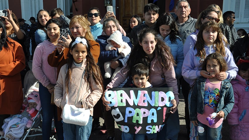 El destructor ARA “Sarandí” arribó a Puerto Belgrano