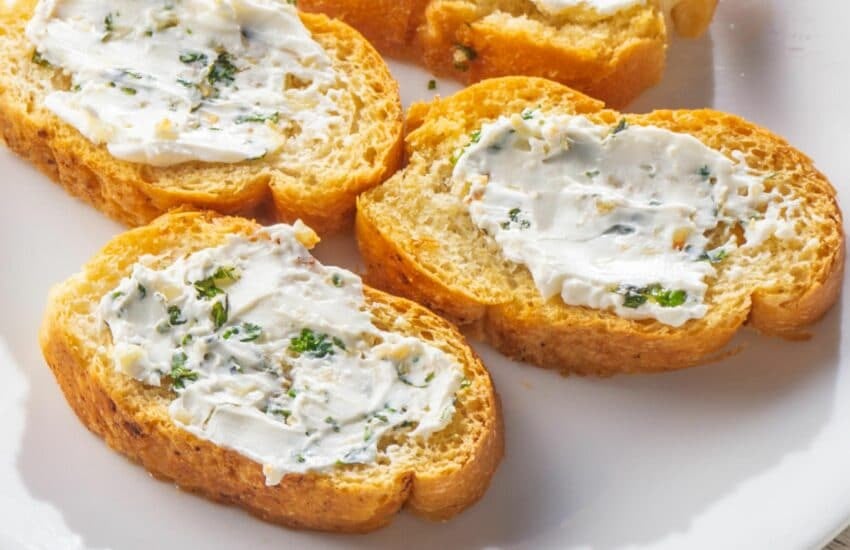 Dip de queso crema y hierbas. ¡Podés usarlo en donde quieras!