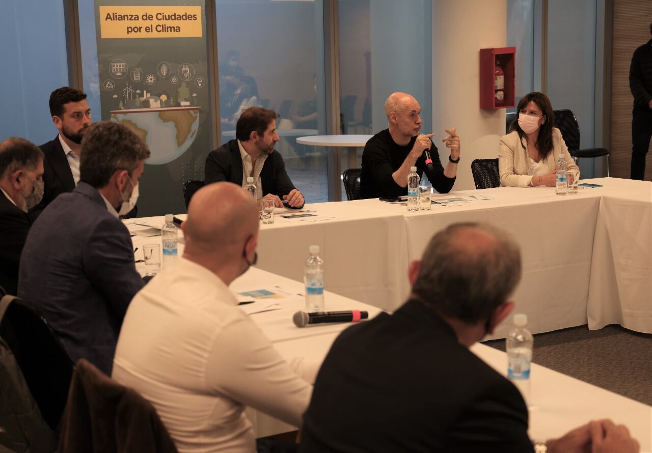 Se trató de un nuevo encuentro de la Alianza de Ciudades por el Clima realizado en la ciudad de Buenos Aires, el jefe de Gobierno porteño, Horacio Rodríguez Larreta, fue el anfitrión de sus pares de diferentes capitales provinciales