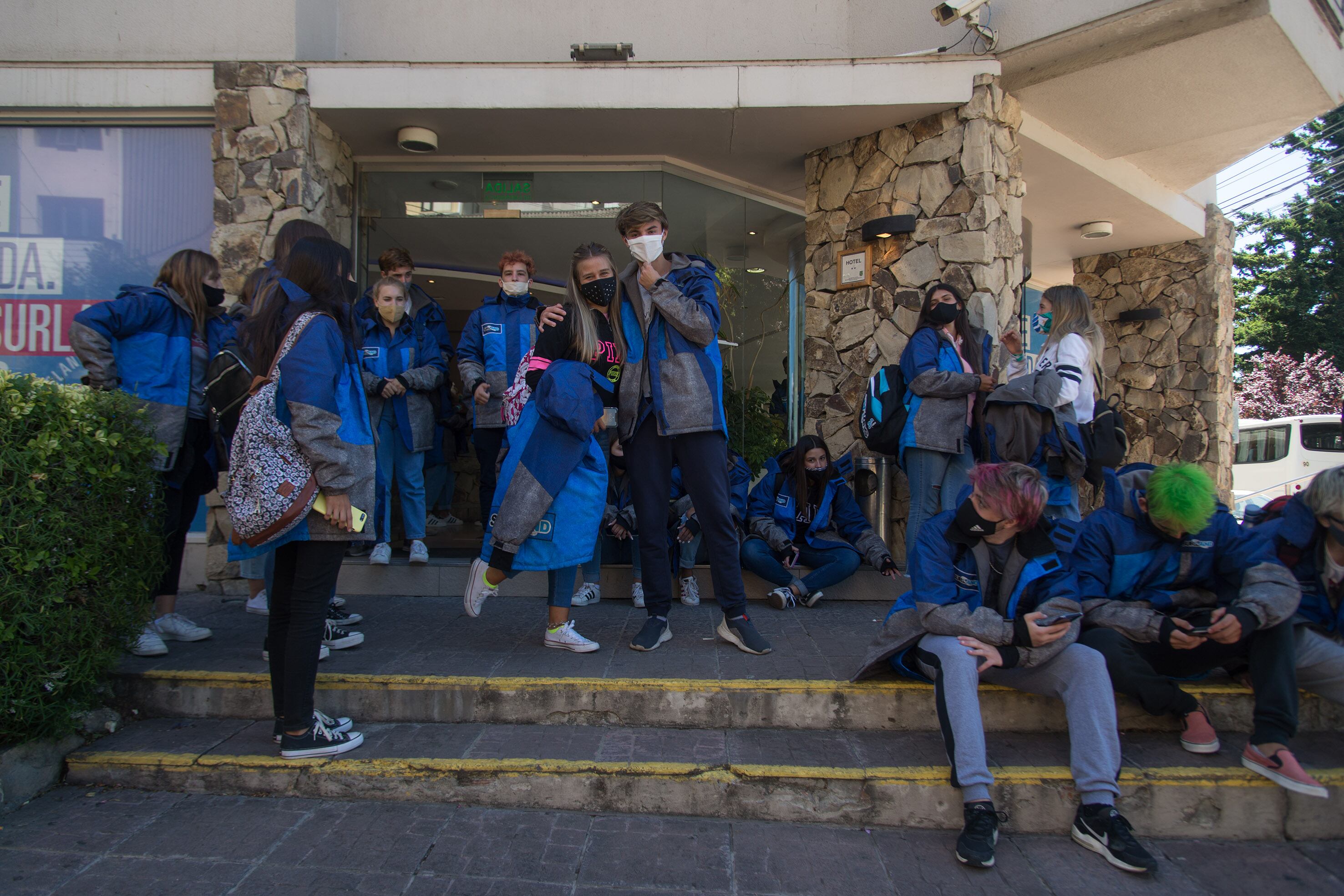 “El virus circula ahora con gran velocidad por la nueva variante y nos encontró con miles de estudiantes", indicó el secretario de Turismo de Bariloche.