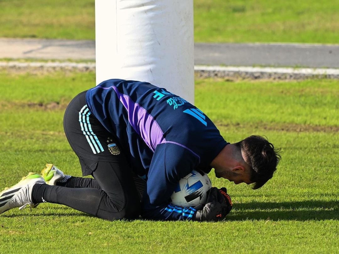 Santino Barbi arquero de Talleres de El Tío