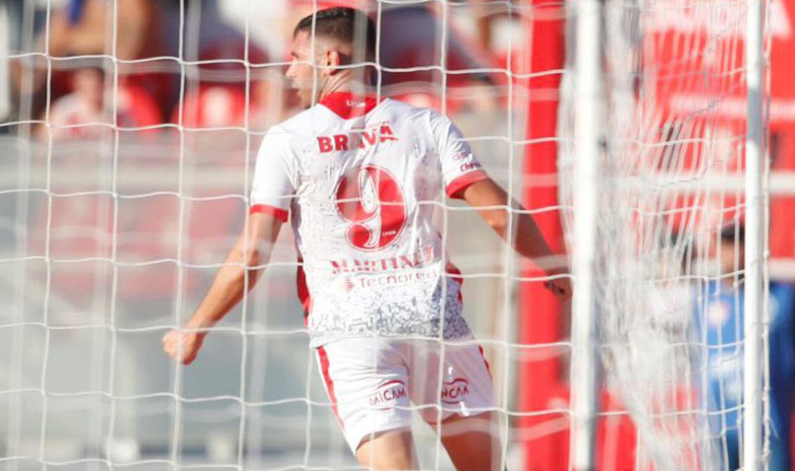 Instituto descontó antes que termine el primer tiempo por intermedio de Martínez (Foto: Prensa IACC).