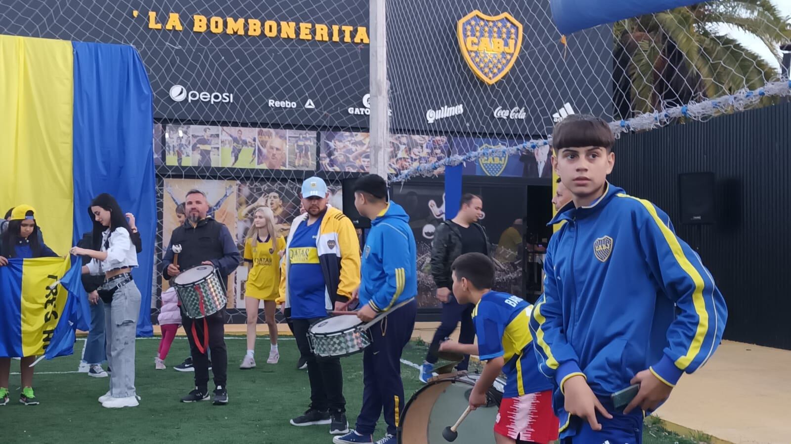 Clemente Rodríguez visitó Tres Arroyos y participó de un banderazo a favor de Riquelme