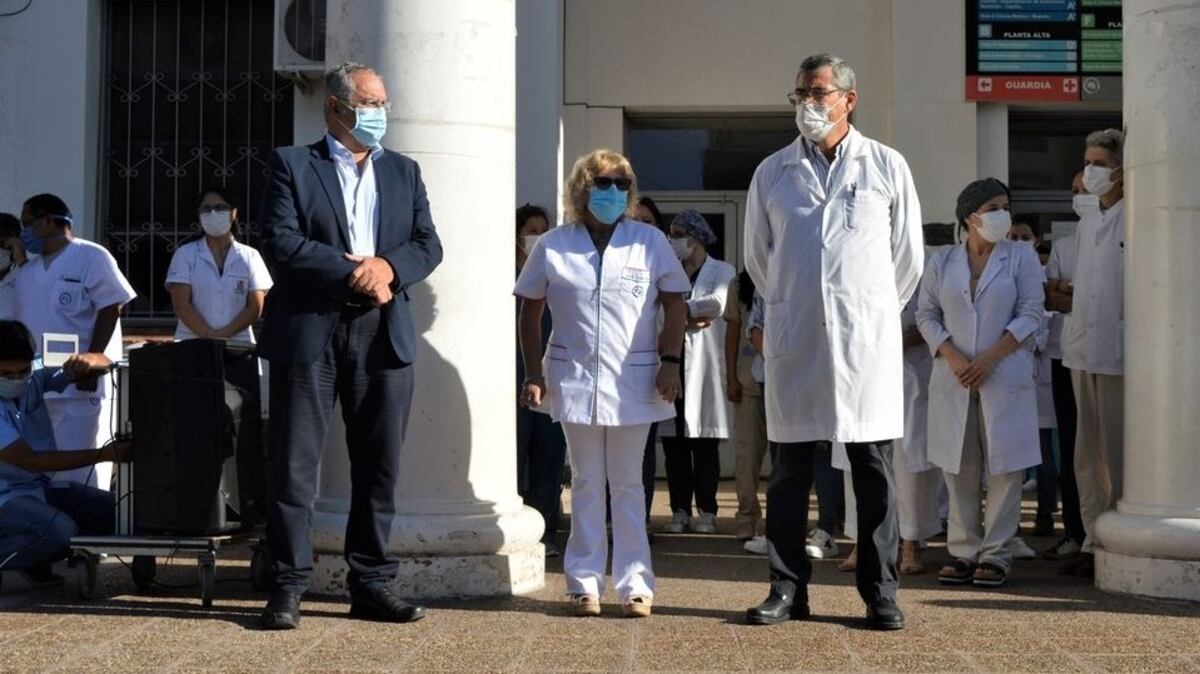El ministro Bouhid tiene Covid-19 y hay cuadros de neumonía en su familia