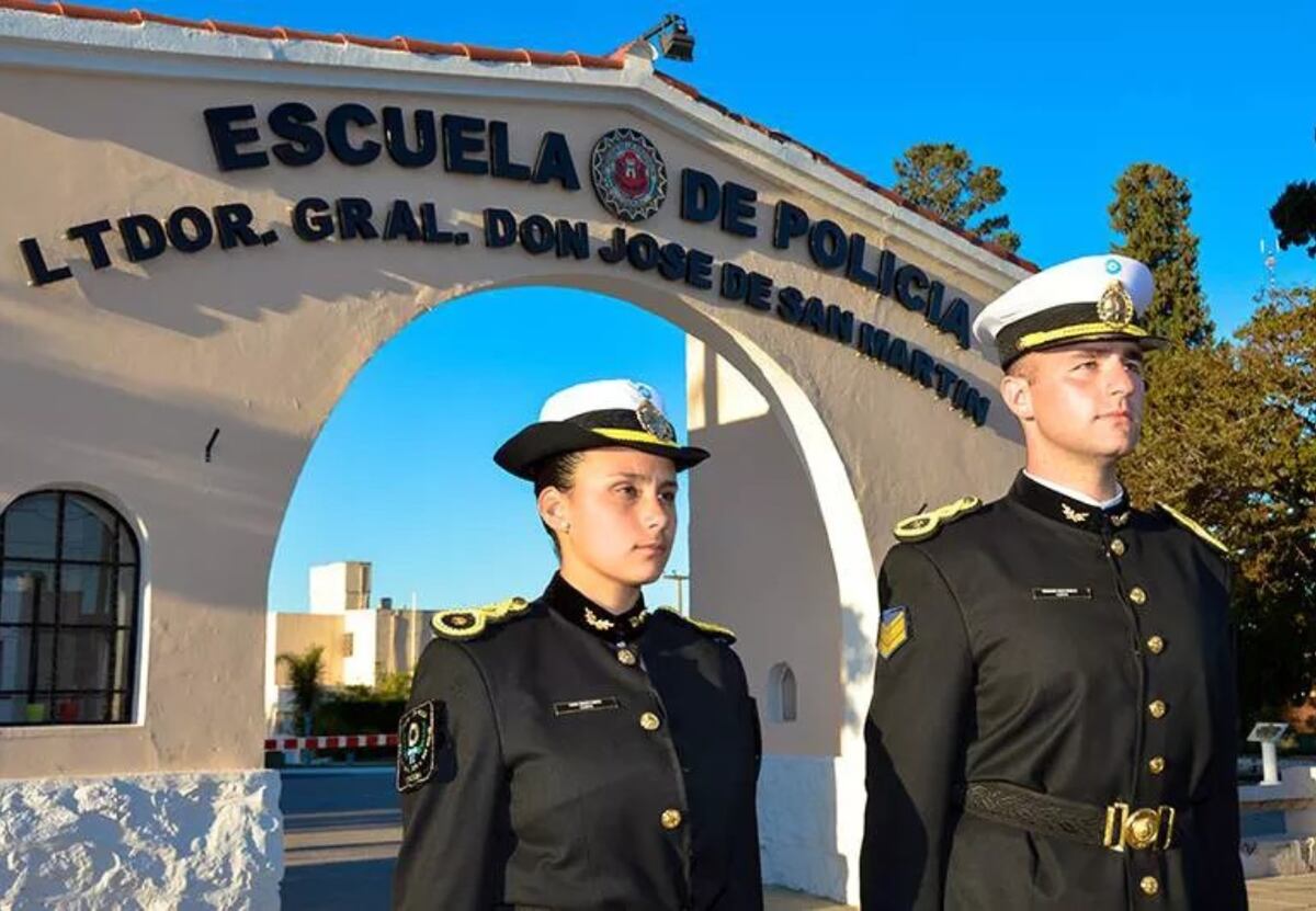 Abrieron las inscripciones para la Escuela de Oficiales de la Policía de Córdoba: lo que hay que saber