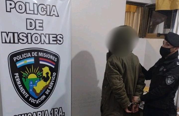 Fue detenido tras robar un celular en un local gastronómico del centro capitalino.