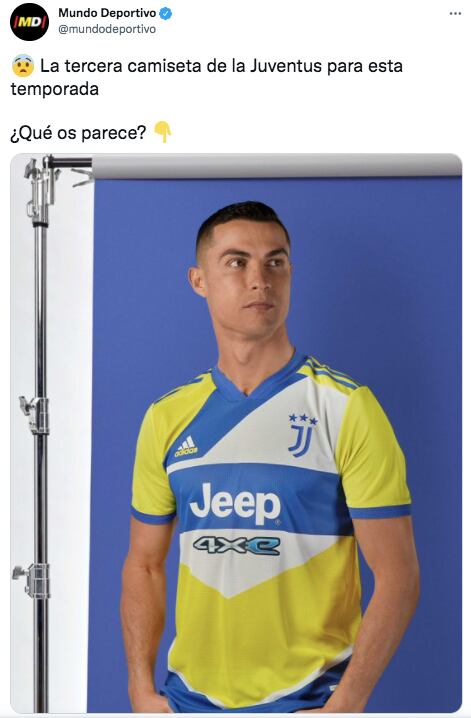 La tercera camiseta de Juventus, criticada por sus hinchas y fuente de memes en redes sociales.