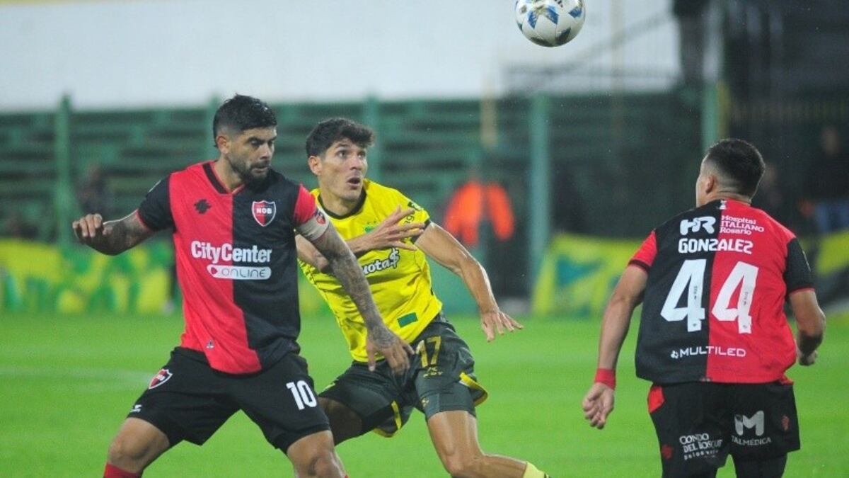 Newell’s cayó ante Defensa y Justicia y quedó fuera de la Copa de la Liga