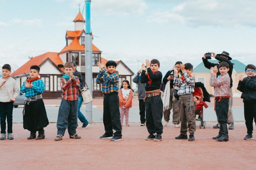 Más de 1500 ushuaienses festejaron el Día de la Tradición junto al Municipio