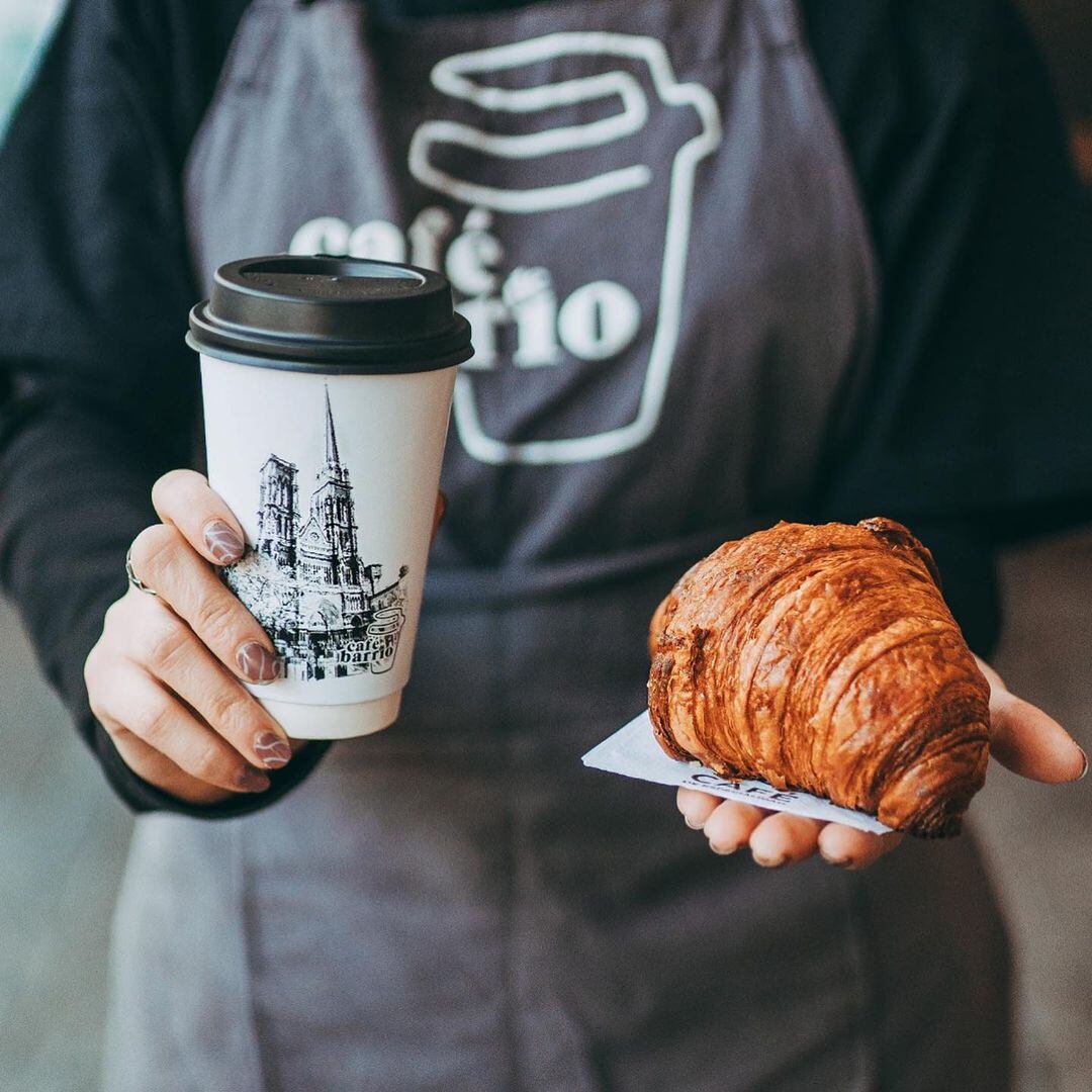 Croissant, uno de los productos claves de café de barrio.