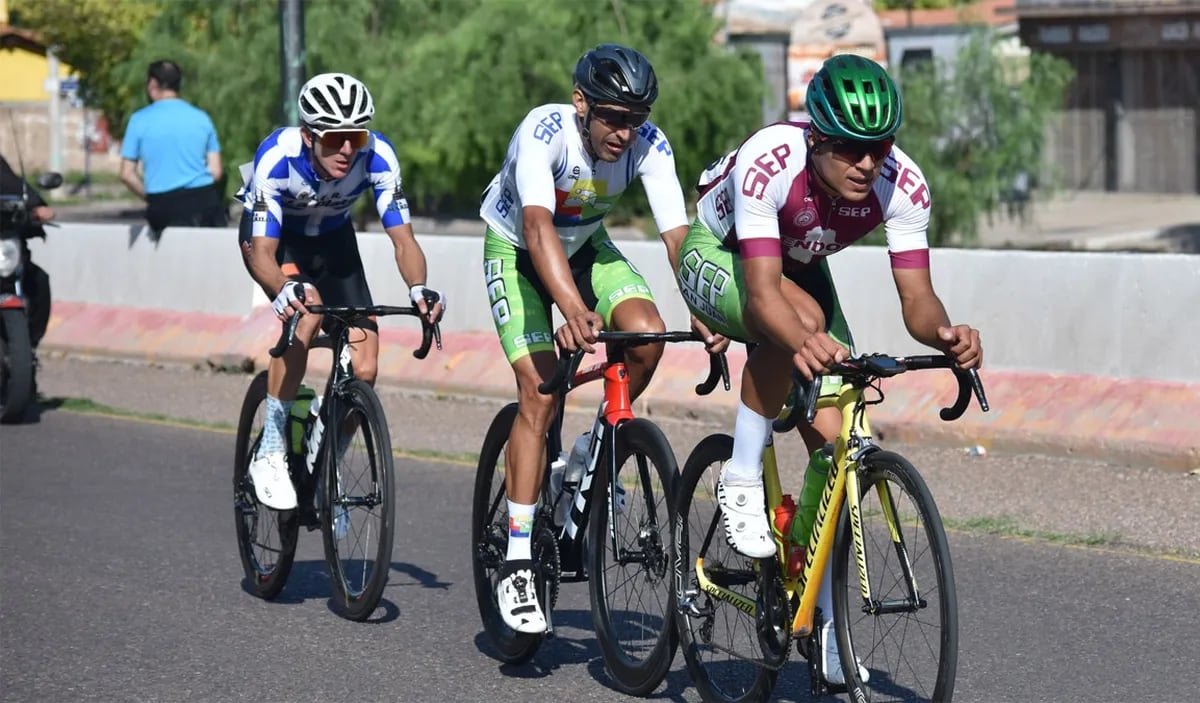 Los ciclistas no pusieron terminar el Campeonato Argentino de Ruta.