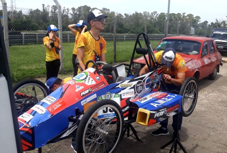 Alumnos de San Luis participarán con sus autos eléctricos en el desafío Eco de la Fundación YPF