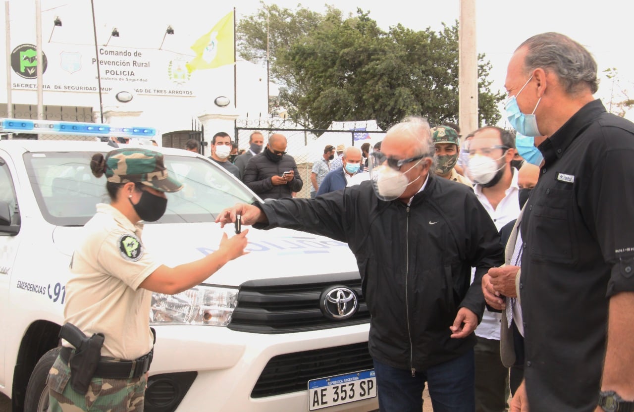 El Ministro de Seguridad de la Provincia, Sergio Berni estuvo en Tres Arroyos para participar del acto de incorporación de patrulleros a la Policía Rural.