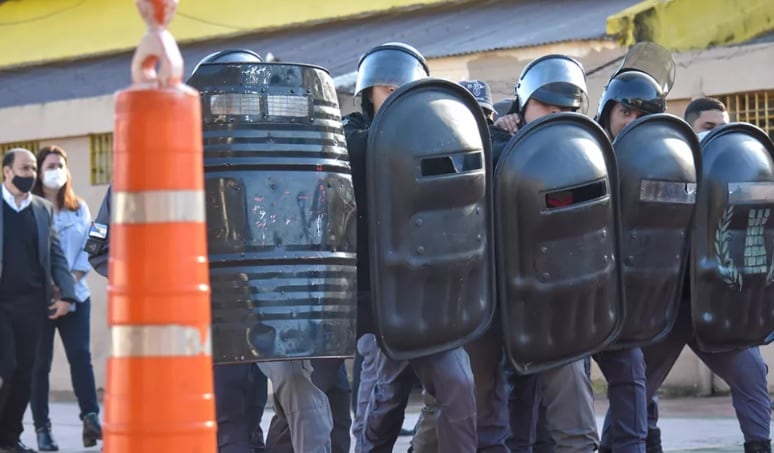 Realizaron simulacro de incendio y evacuación en la Correccional de Menores.