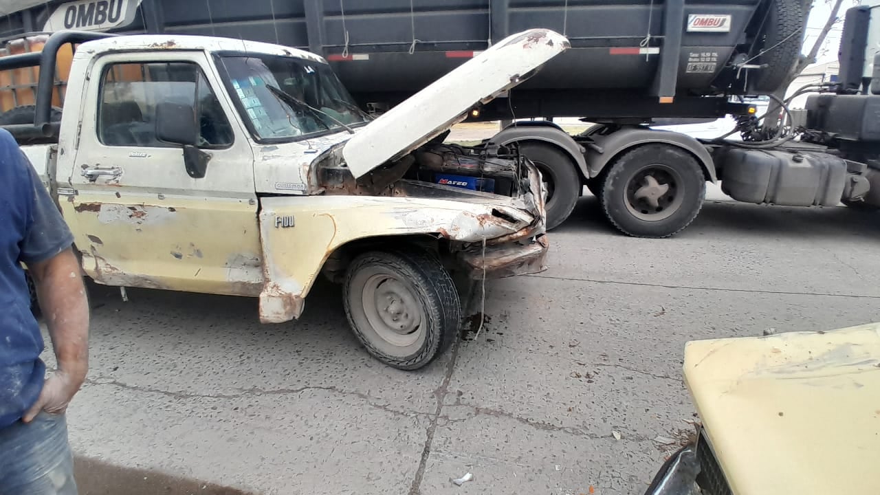 triple choque en avenida Caseros y La Plata