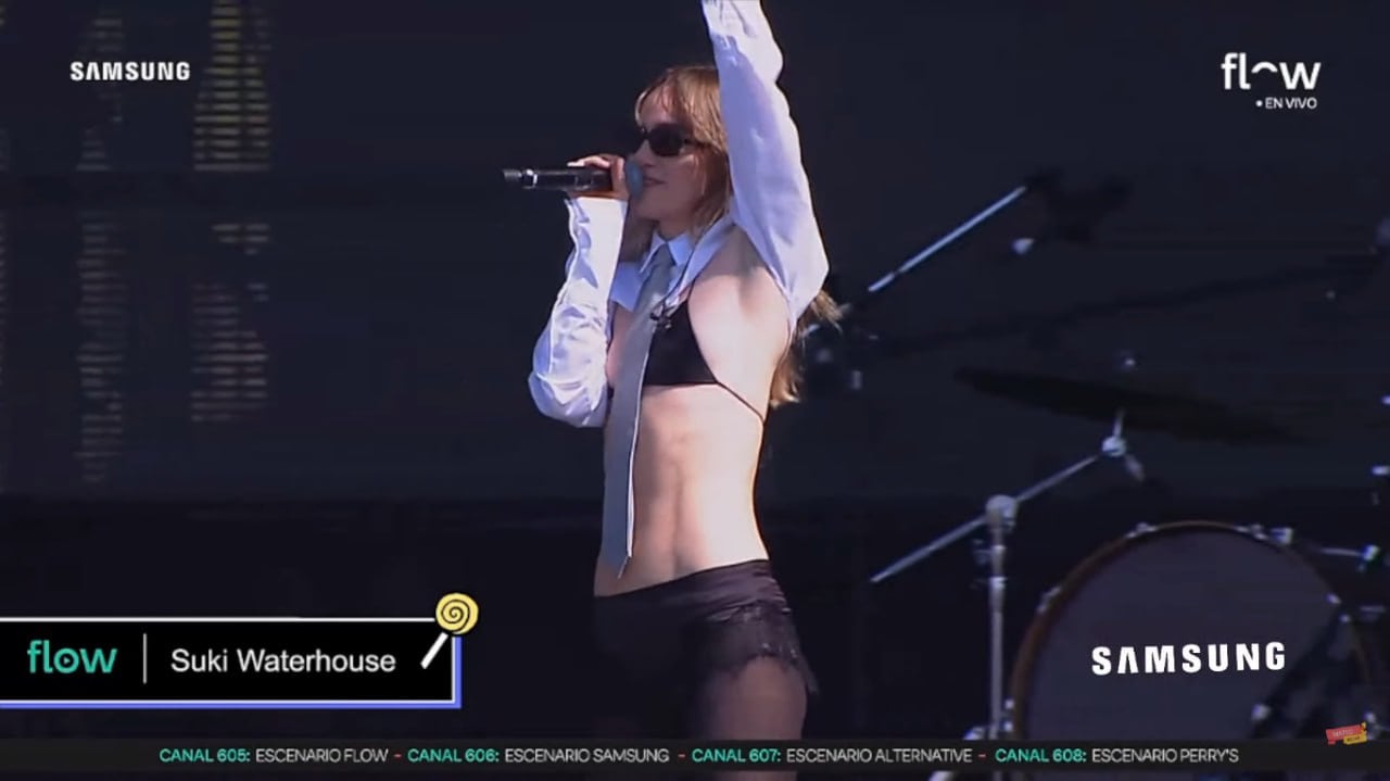 Suki Waterhouse en el Lollapalooza Argentina 2023