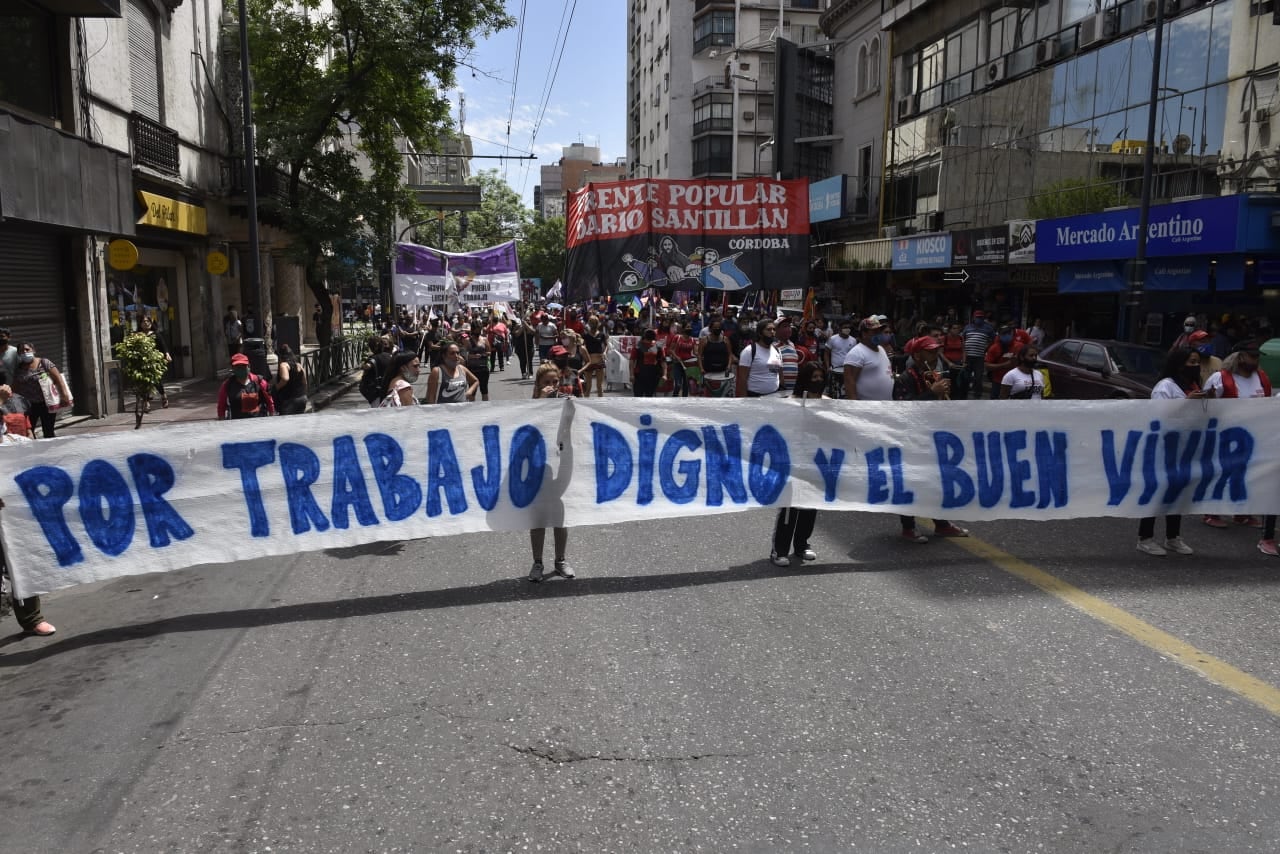 La marcha pasó por el centro cordobés, en la mañana del jueves.