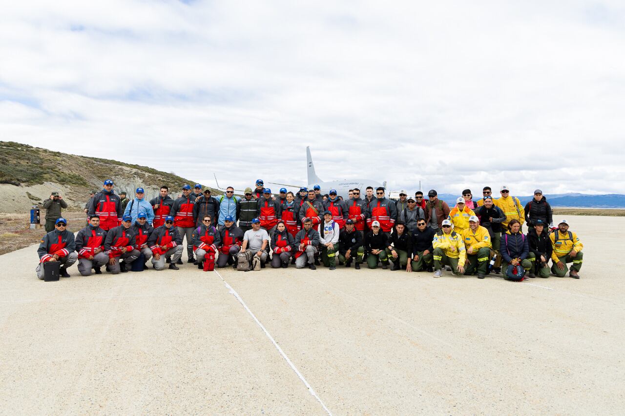 Los brigadistas llegados a Tolhuin llegan desde Córdoba y San Luis.