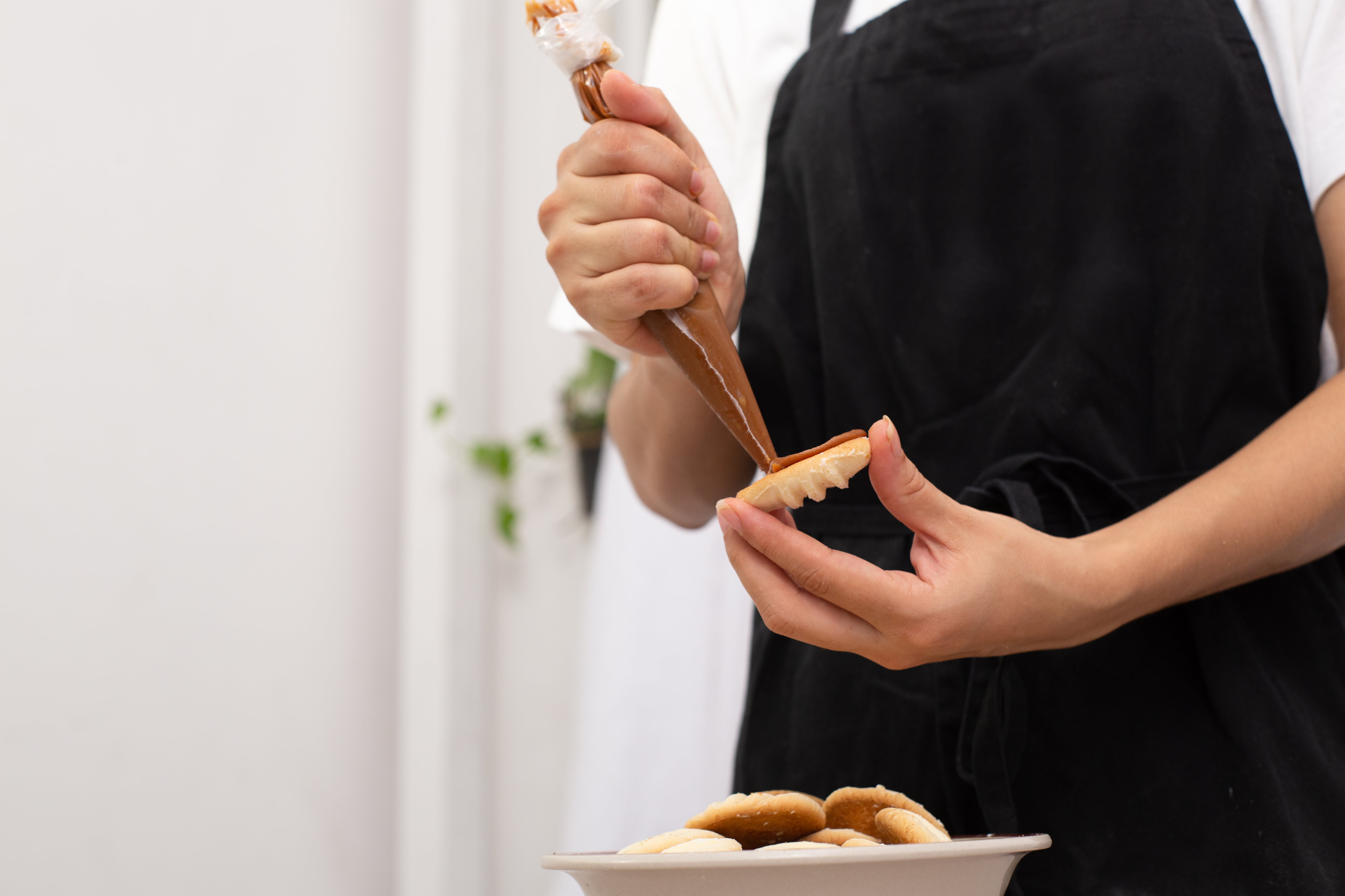 Alfajores de coco y limón sin harinas.