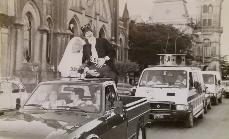 Club 03632:  "Los novios" en la Caravana de la Victoria por las calles de Tres Arroyos