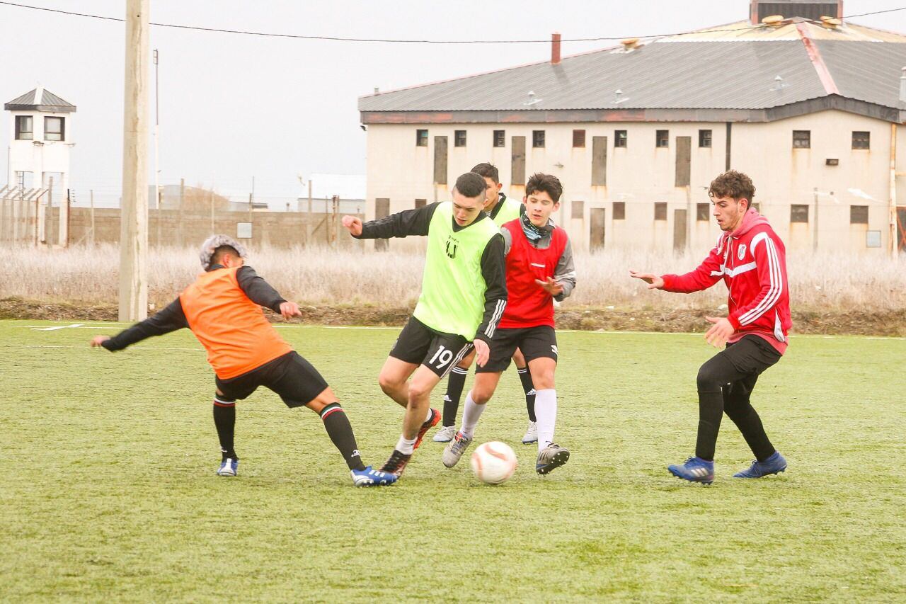 Los planteles competirán en los Juegos de la Araucanía.