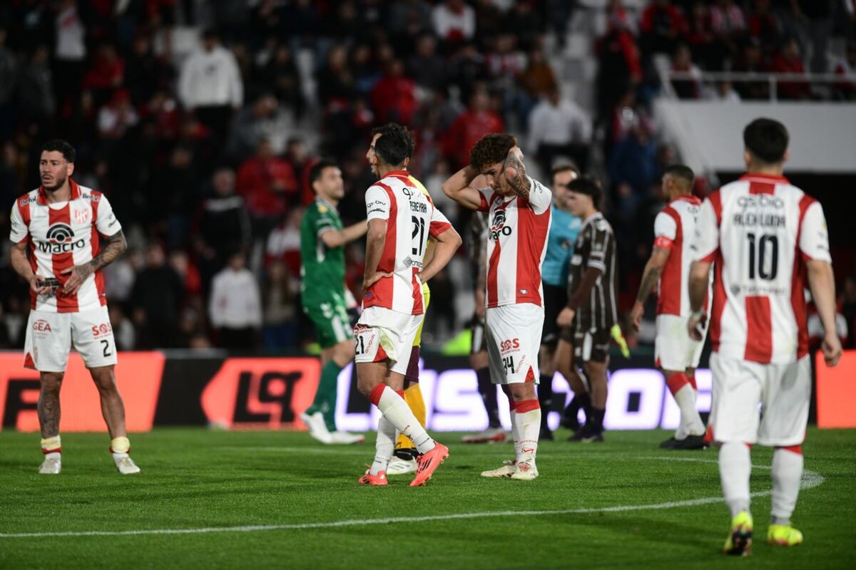 Increíble: un Instituto aturdido sufre un 4-0 por paliza en Alta Córdoba