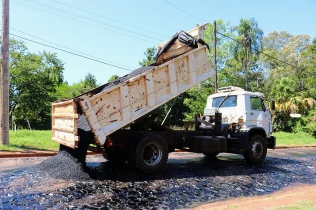 El municipio de Montecarlo cuenta con una planta de asfalto propia.