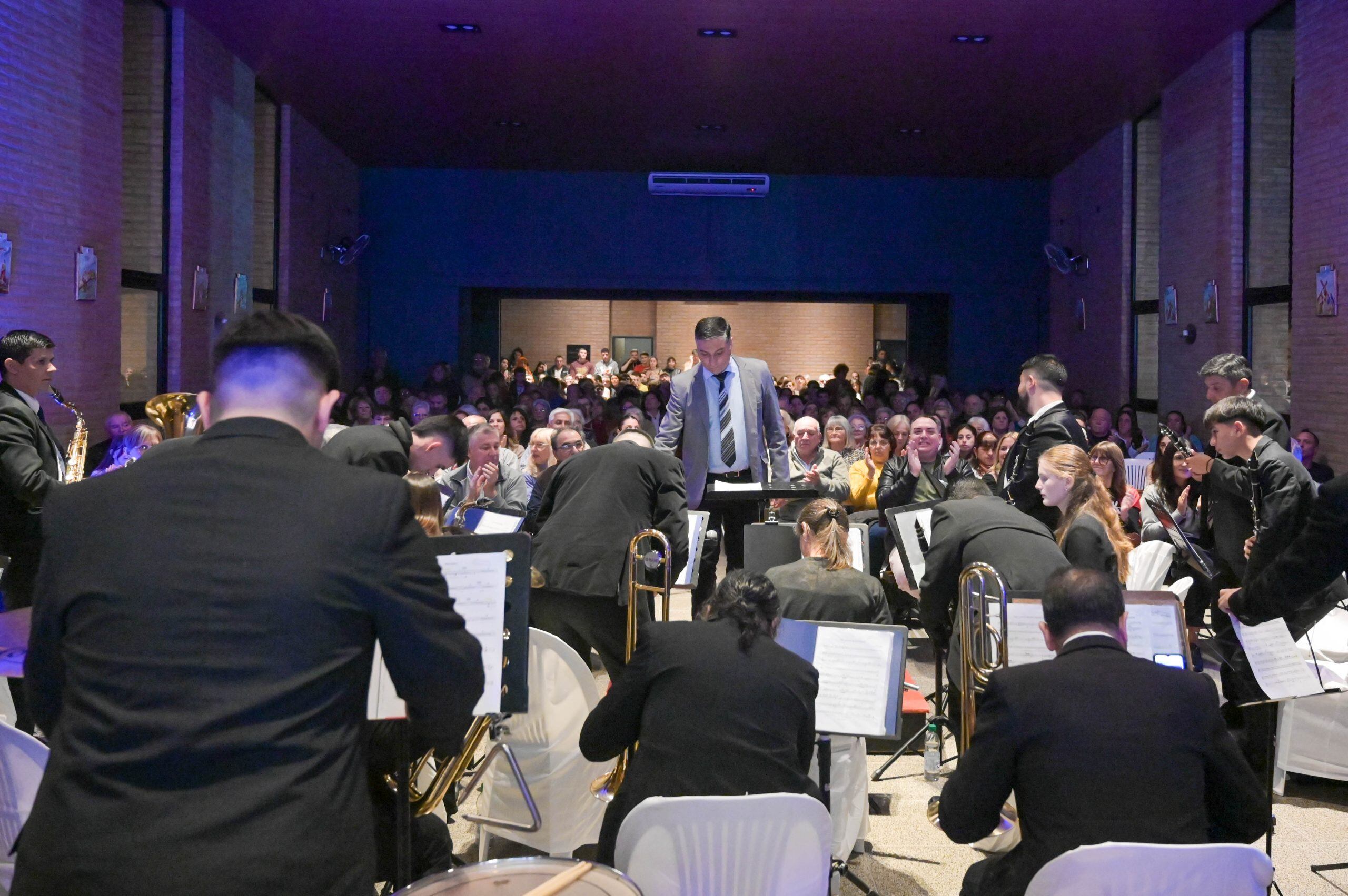 Banda Sinfónica Municipal Arroyito se presentó en la Iglesia Cura Brochero