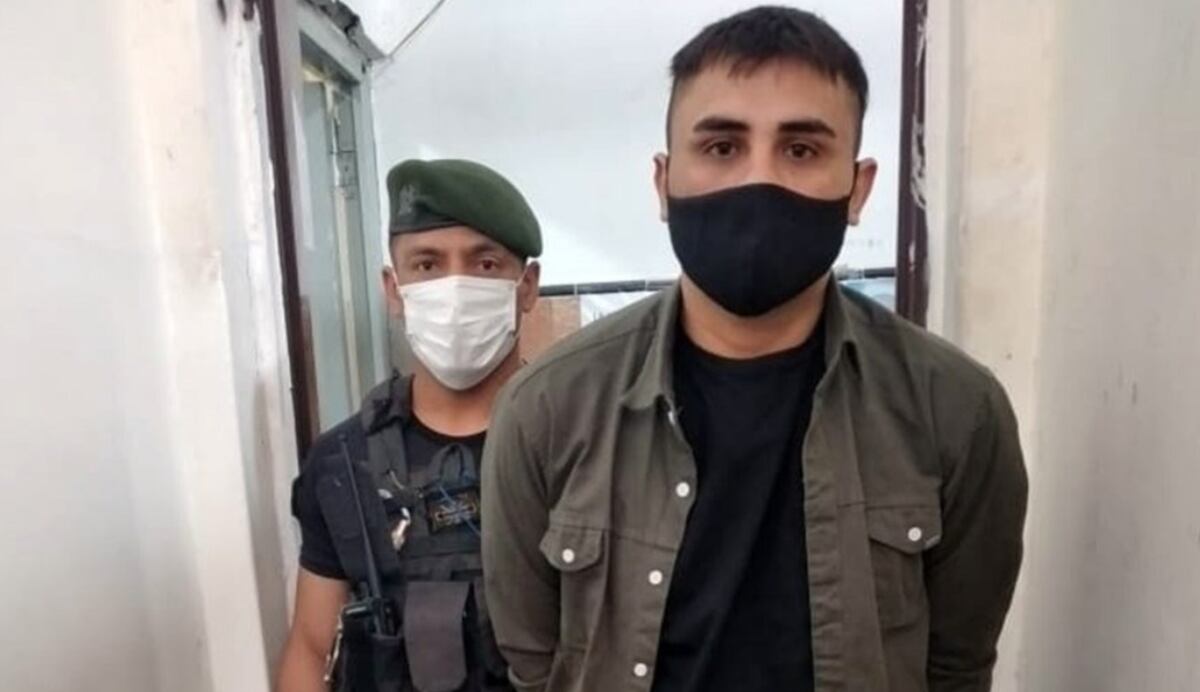Después de 101 días, se entregó el prófugo más buscado en San Juan
