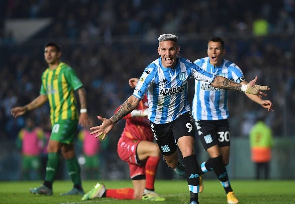 Enzo Copetti es el goleador de Racing con 8 tantos.