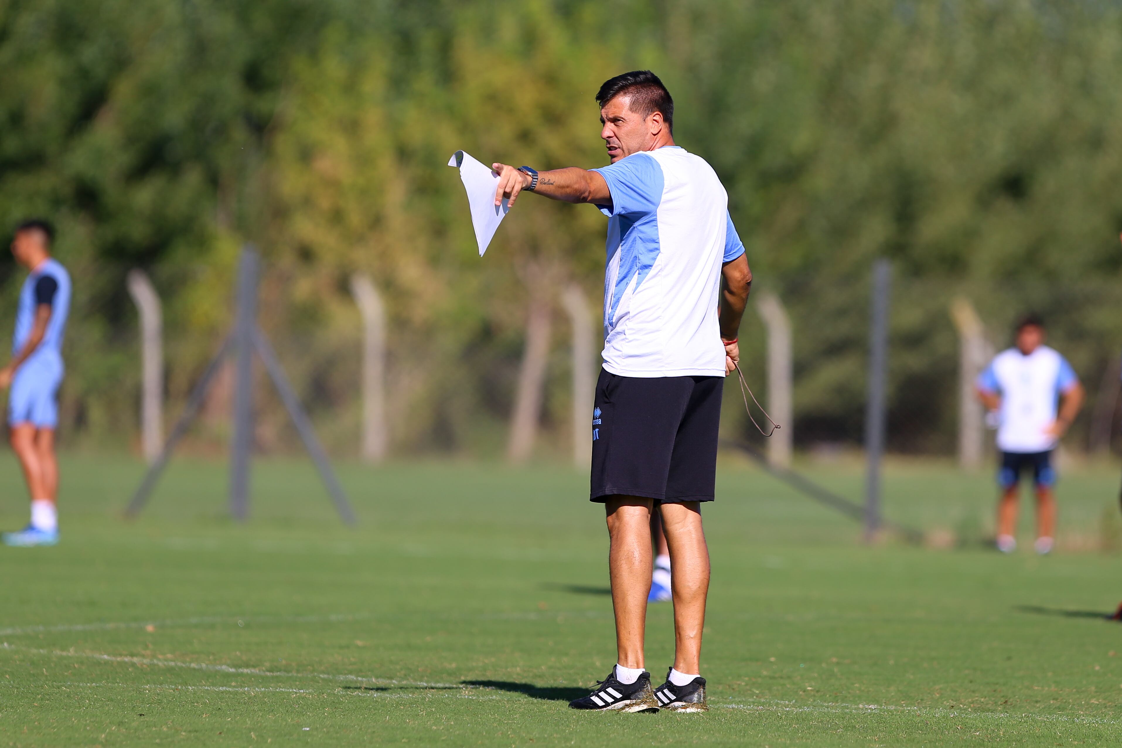 Juan Cruz Real no apostaría por la rotación ante Unión (Prensa Belgrano)