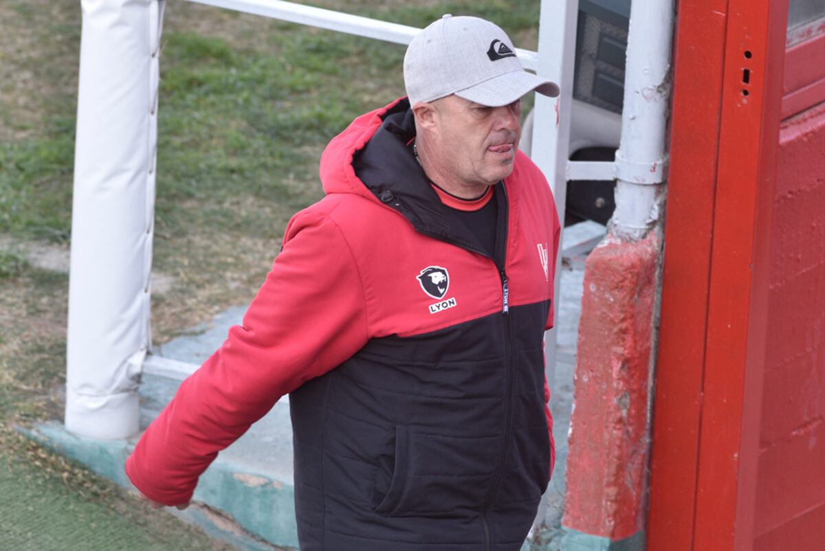 Marcelo Vázquez se fue de Instituto y Gustavo Coleoni puede reemplazarlo