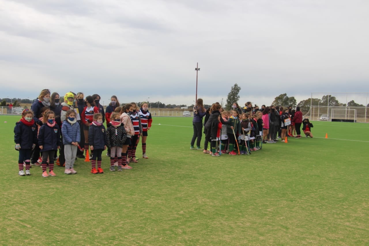 Inauguración del Campeonato Municipal de Hockey

.