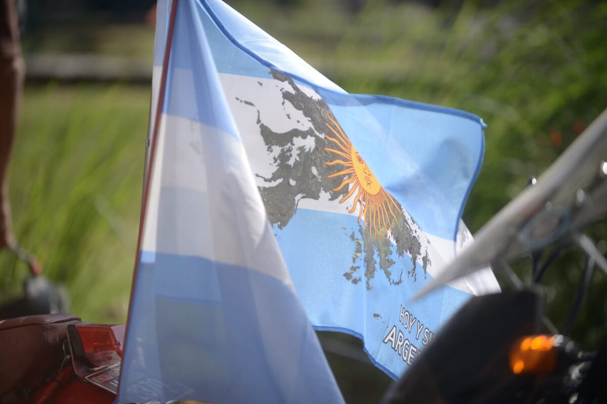 40 años de la guerra por las Islas Malvinas: inauguraron en Tandil una plaza en honor a los combatientes