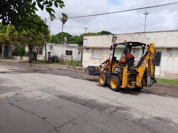 Terminaron las elecciones pero en Pujato continúan las obras (Facebook Daniel Quacquarini)