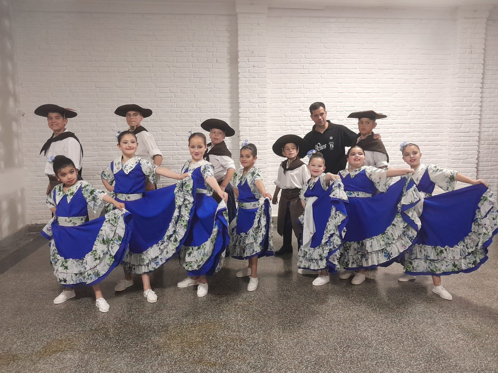 Danzares brilló en una noche de folklore y emoción